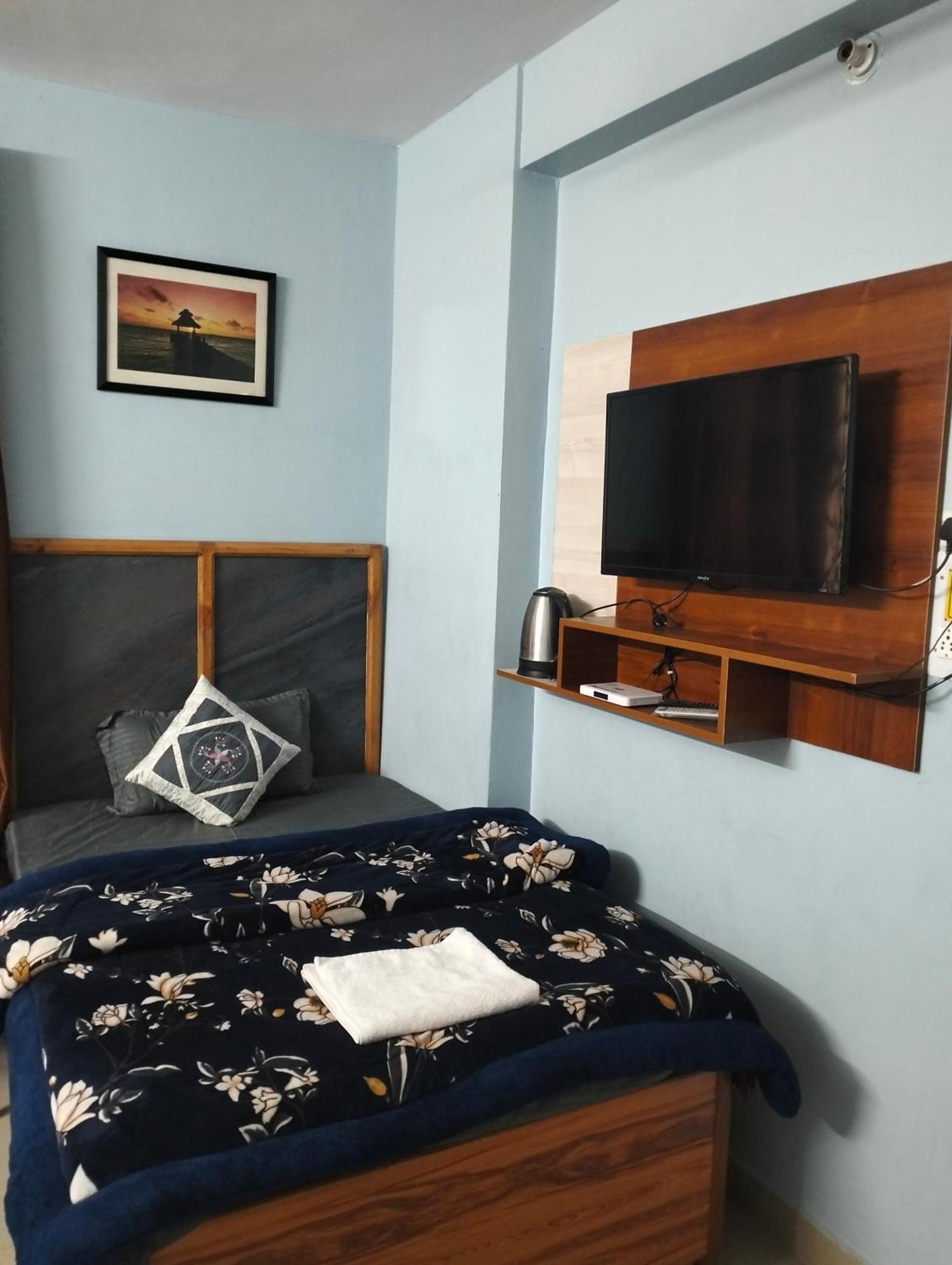 Aman Inn Dharamshala Bilik gambar